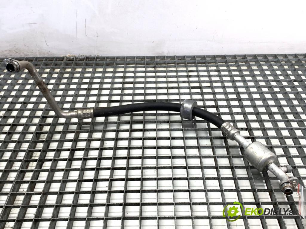 DACIA LOGAN II sedan 2019 54 kW 1.0 SCe 75 998 rúrka klimatizace 924546661R (Trubka klimatizace)