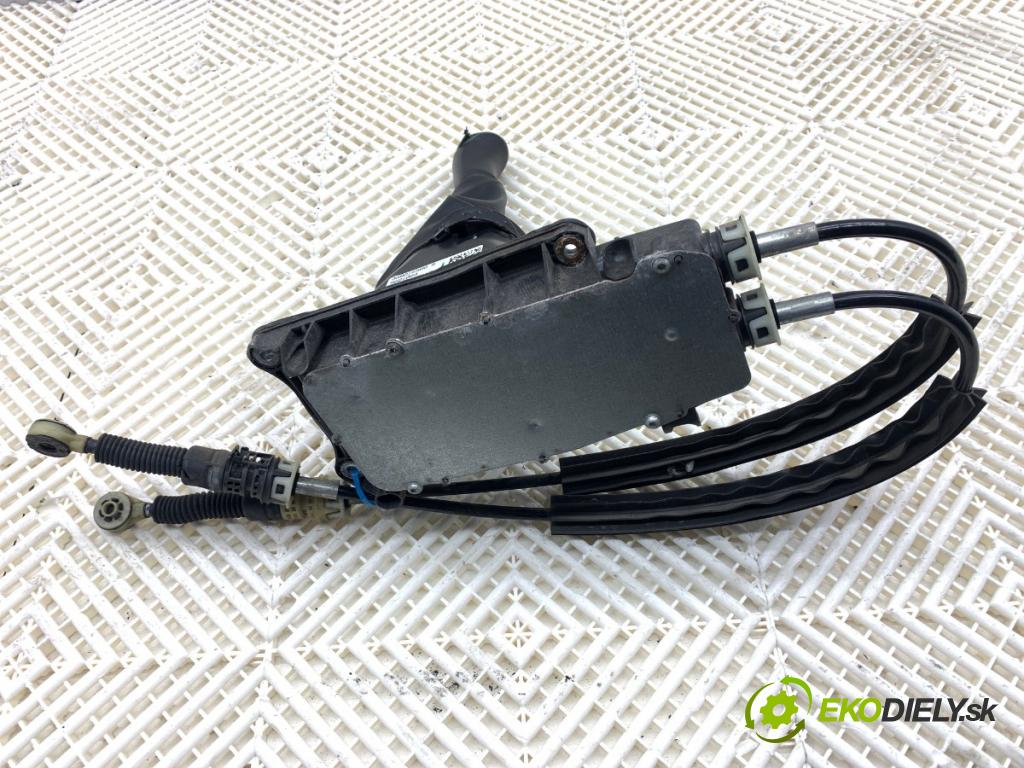 DACIA LOGAN II sedan 2019 54 kW 1.0 SCe 75 998 Kulisa 349016560R (Rýchlostná páka (kulisa))