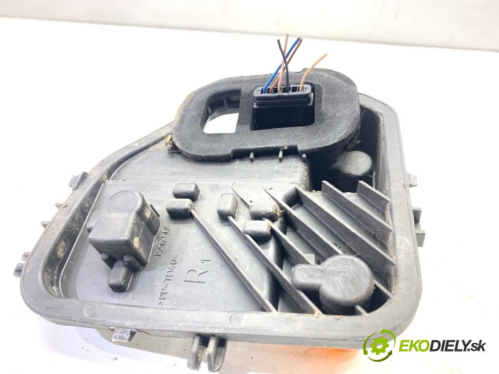 DACIA LOGAN II sedan 2019 54 kW 1.0 SCe 75 998 vložka svetla pravy zad