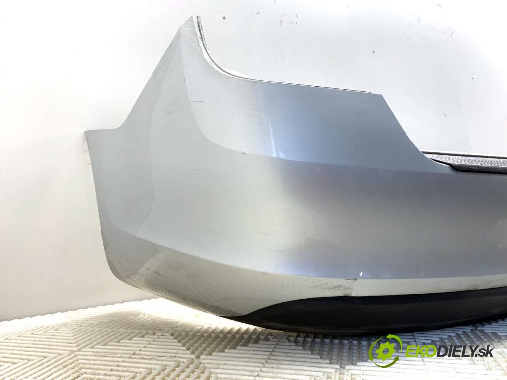 SKODA RAPID liftback 2017 85 kW 1.6 TDI 1598 Nárazník zad LA7W