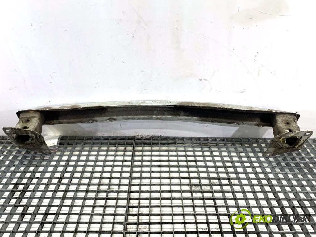 SKODA RAPID liftback 2017 85 kW 1.6 TDI 1598 výztuha nárazníka zadní část  (Zadní výztuha)