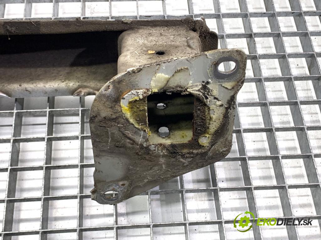 SKODA RAPID liftback 2017 85 kW 1.6 TDI 1598 výztuha nárazníka zadní část  (Zadní výztuha)