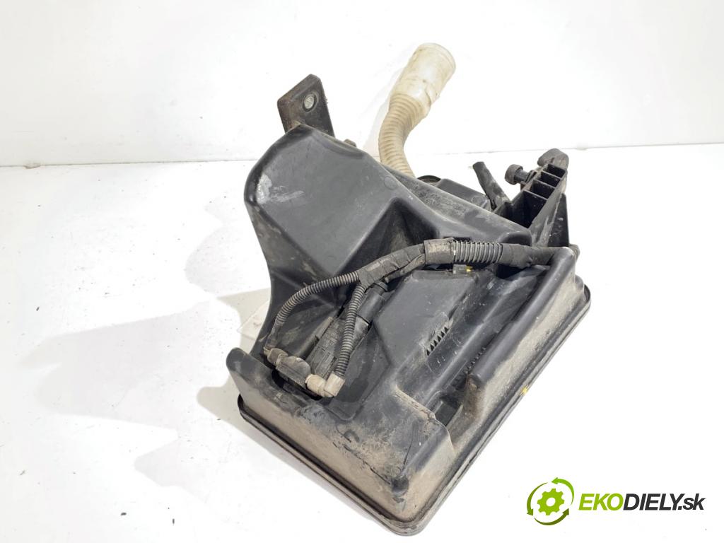 SKODA RAPID liftback 2017 85 kW 1.6 TDI 1598 Nádržka ostrekovačov 6V0955449