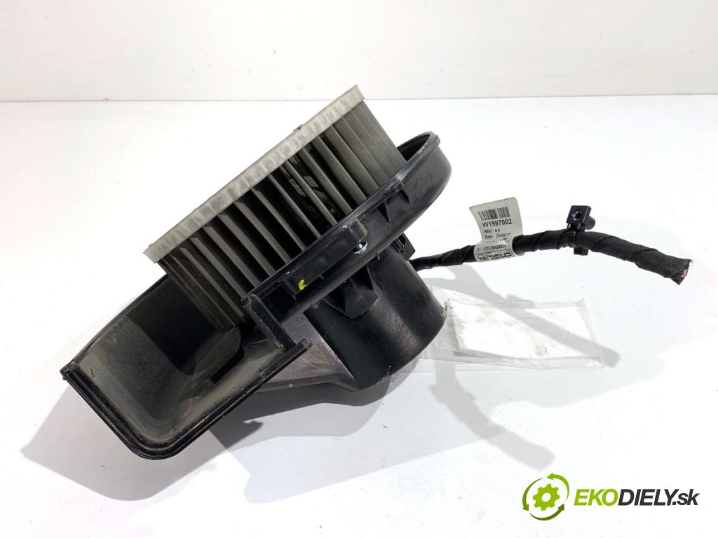 SKODA RAPID liftback 2017 85 kW 1.6 TDI 1598 ventilátor kúrenia 6R1819015A