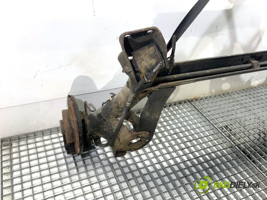 SKODA RAPID liftback 2017 85 kW 1.6 TDI 1598 Výstuha zad