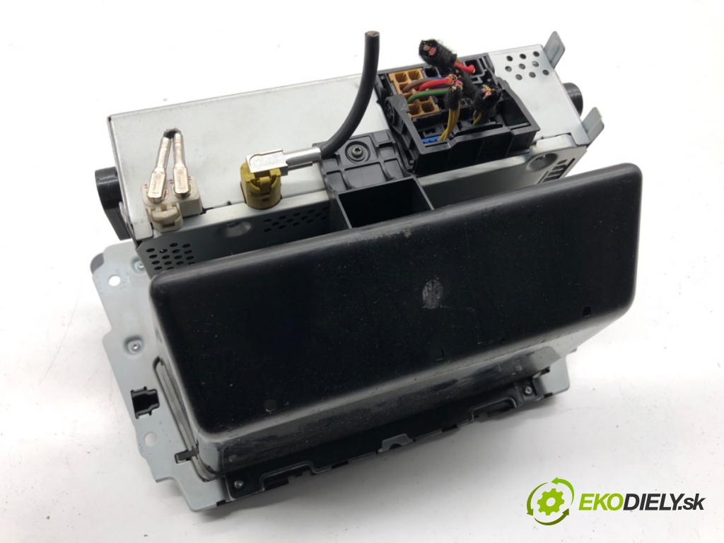 SKODA RAPID liftback 2017 85 kW 1.6 TDI 1598 RADIO 5JA035872B (Audio zařízení)