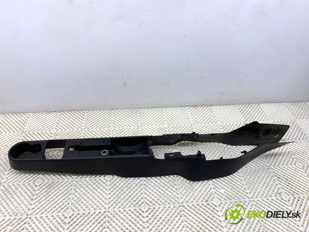 SKODA RAPID liftback 2017 85 kW 1.6 TDI 1598 Tunel středový  (Středový tunel)