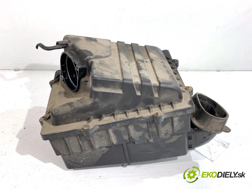 SKODA RAPID liftback 2017 85 kW 1.6 TDI 1598 obal filtra vzduchu 6C0129601K (Kryt vzduchového filtru)