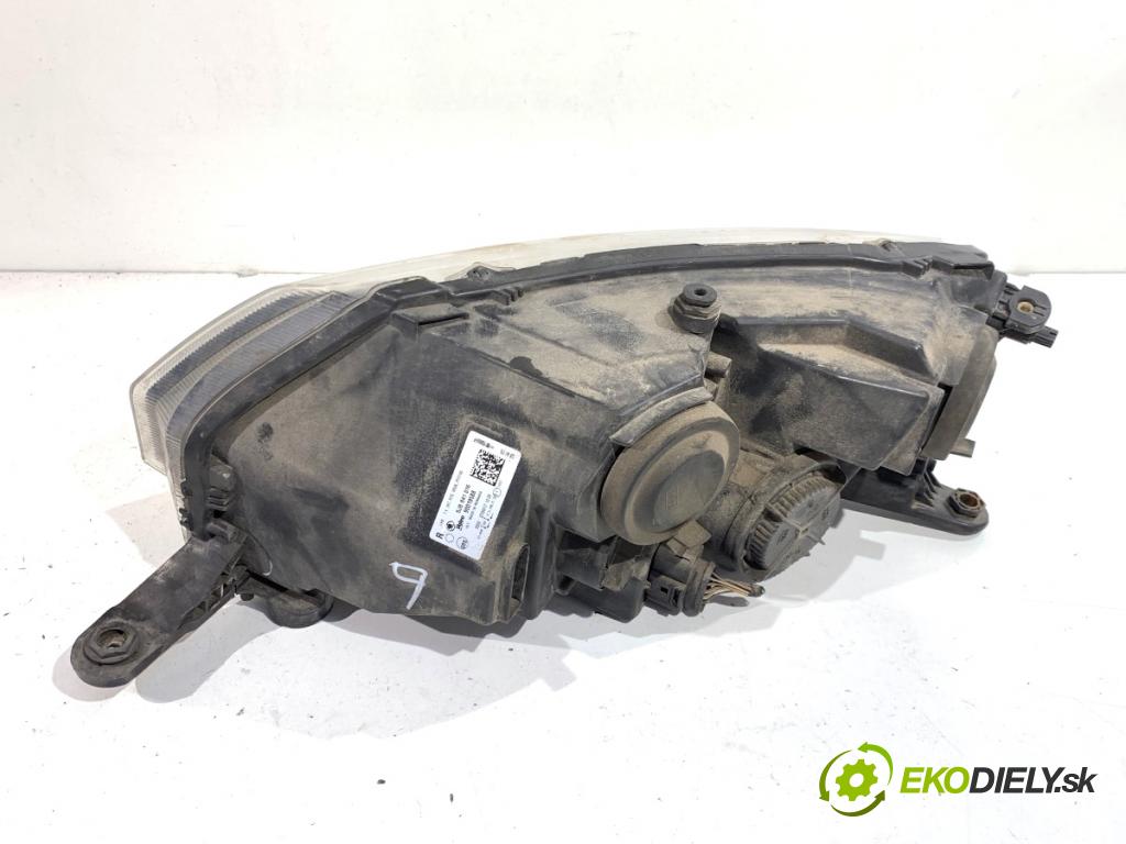 SKODA RAPID liftback 2017 85 kW 1.6 TDI 1598 Svetlomet pravy predný 5JB941016