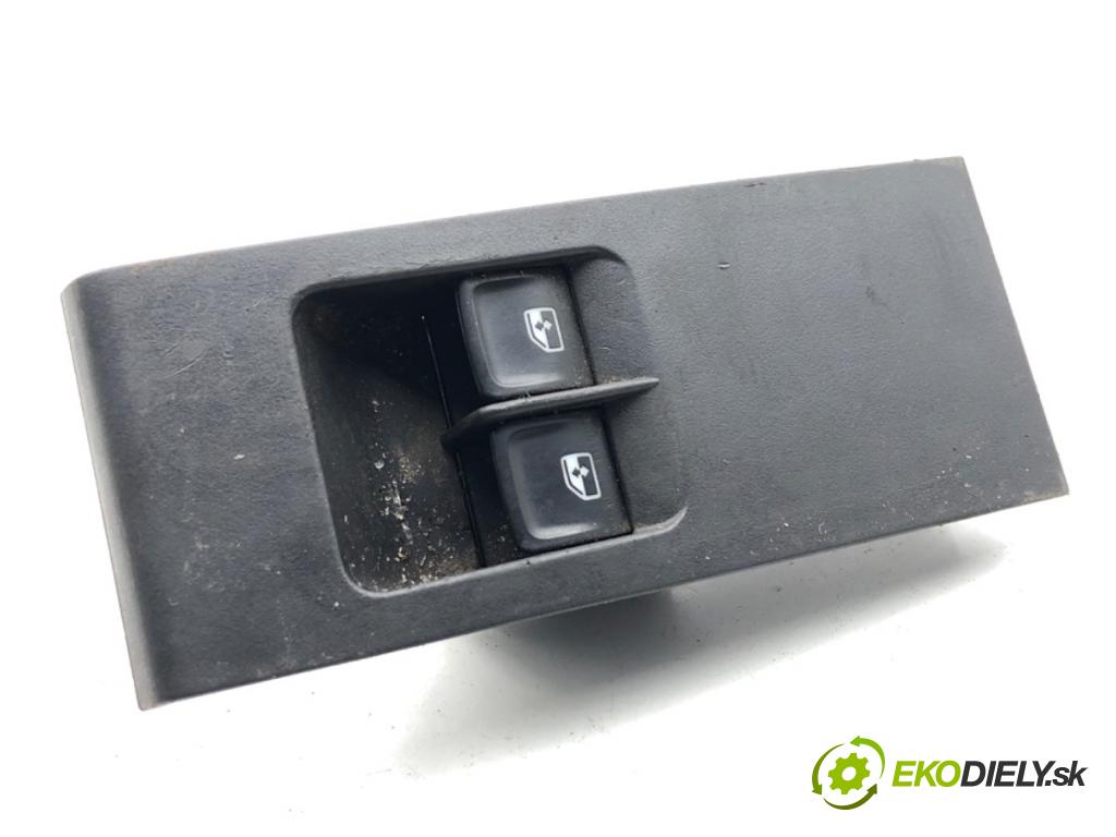 SKODA RAPID liftback 2017 85 kW 1.6 TDI 1598 přepínač oken 5JB959858C (Páčky pod volantem)