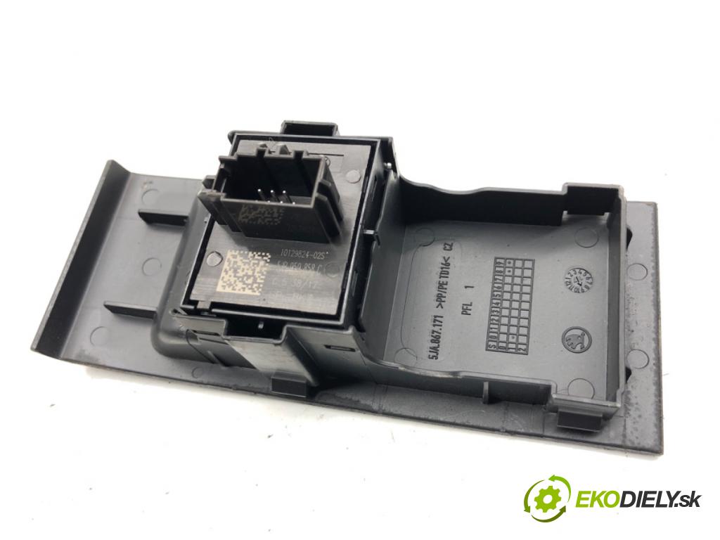 SKODA RAPID liftback 2017 85 kW 1.6 TDI 1598 Prepínač okien 5JB959858C (Prepínacie páčky pod volantom)