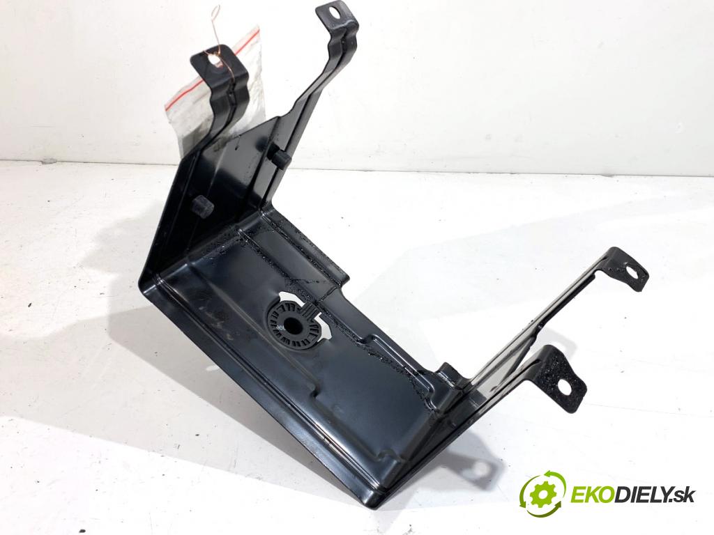 SKODA RAPID liftback 2017 85 kW 1.6 TDI 1598 Obal akumulátora 6C0802631