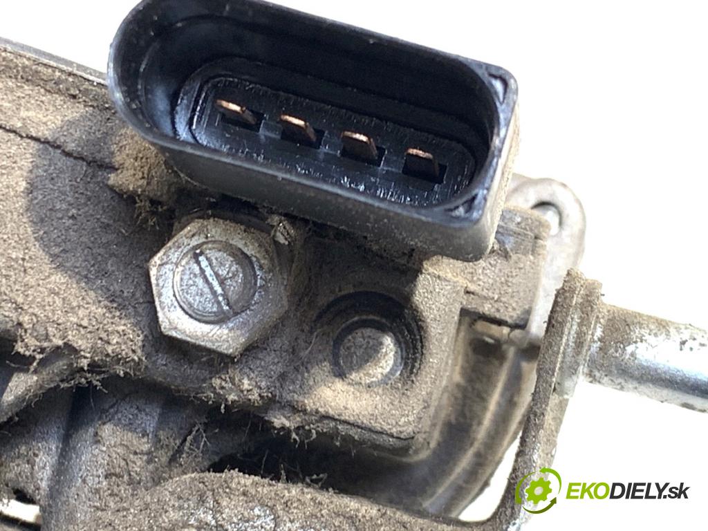 SKODA RAPID liftback 2017 85 kW 1.6 TDI 1598 Mechanizmus stieračov predný 5JB955113 (Motorček stieračov predný)