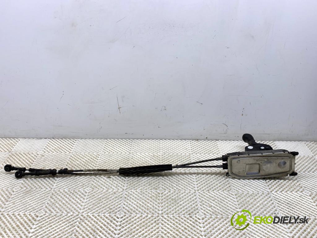 SKODA RAPID liftback 2017 85 kW 1.6 TDI 1598 Kulisa 6RA711049E (Rýchlostná páka (kulisa))