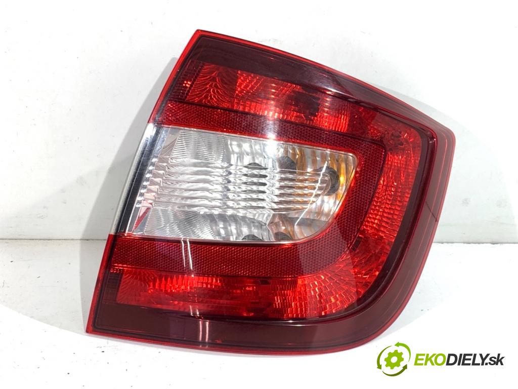 SKODA RAPID liftback 2017 85 kW 1.6 TDI 1598 světlo pravý zadní část 5JH945208