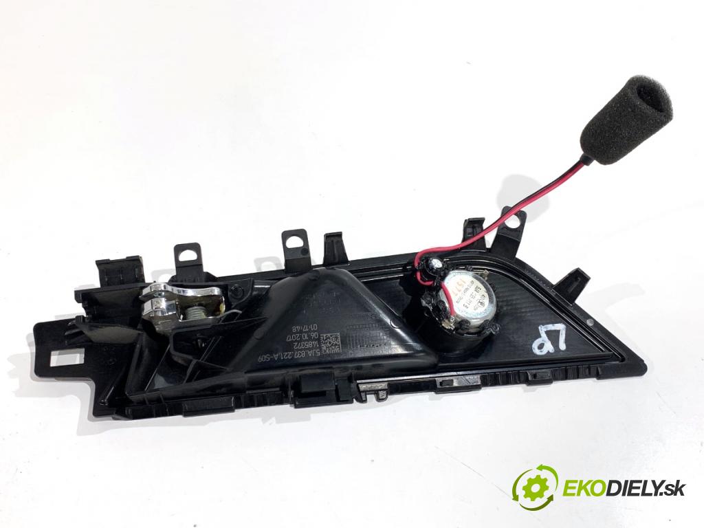 SKODA RAPID liftback 2017 85 kW 1.6 TDI 1598 Kľučka vnútorná ľavy predný 5JA837221A