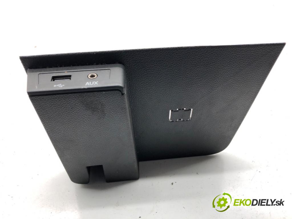 SKODA RAPID liftback 2017 85 kW 1.6 TDI 1598 HNÍZDO: USB 5JB857367B