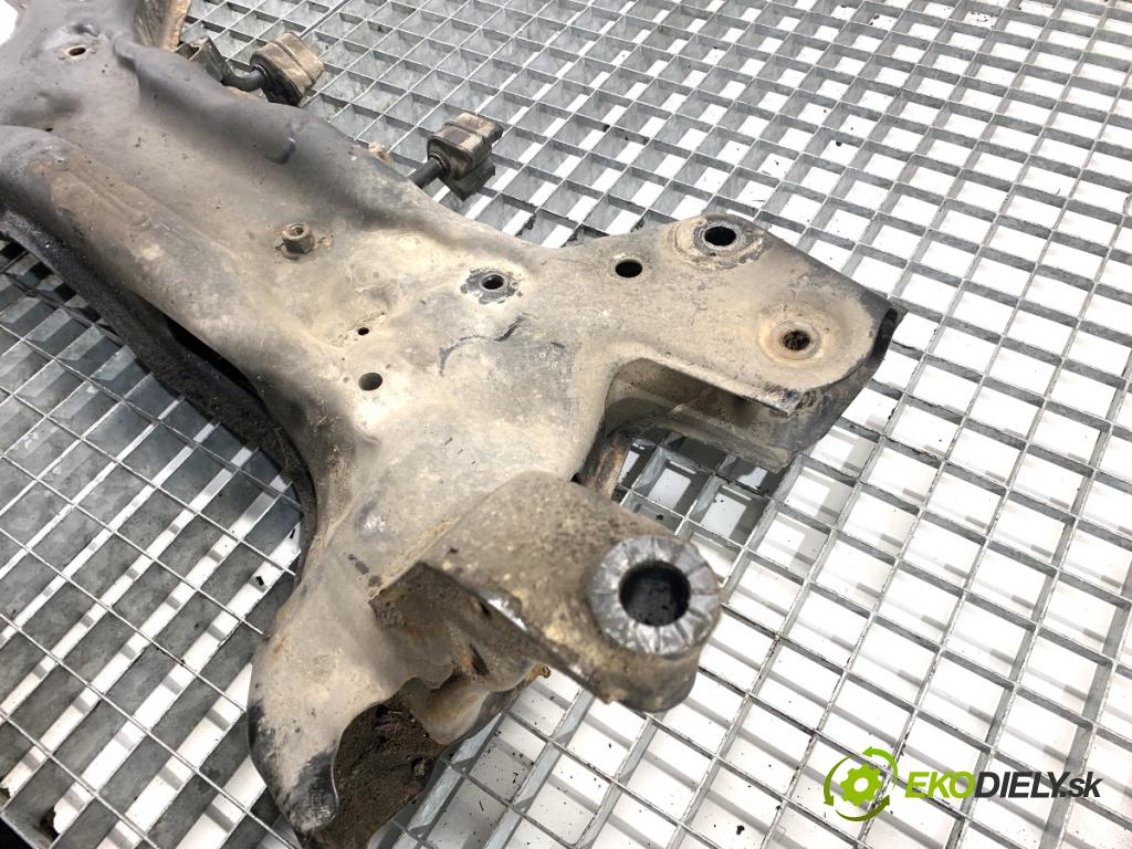 SKODA RAPID liftback 2017 85 kW 1.6 TDI 1598 výztuha pod motor (Přední výztuha)