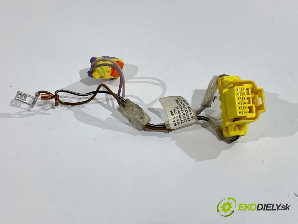 SKODA RAPID liftback 2017 85 kW 1.6 TDI 1598 Káblovačka silentbloku airbag 5F0971584