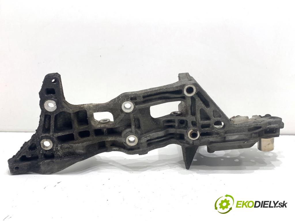 SKODA RAPID liftback 2017 85 kW 1.6 TDI 1598 Držiak uchytenia alternátora 04L903143B