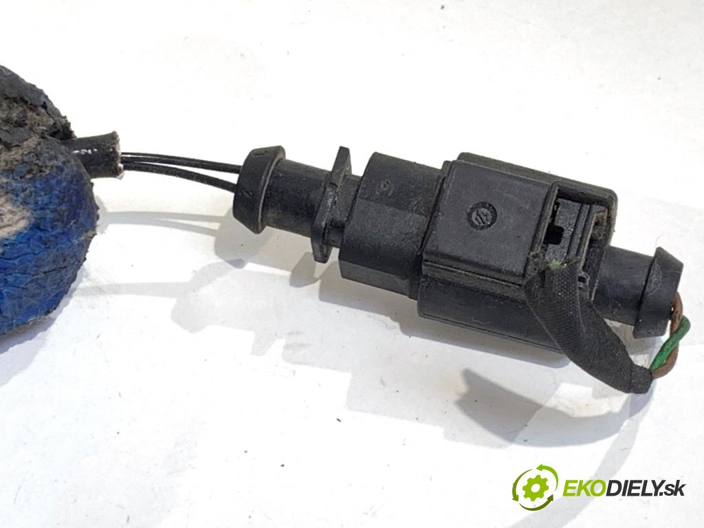 SKODA RAPID liftback 2017 85 kW 1.6 TDI 1598 Snímač teploty spalín 04L906088CR (Snímač)