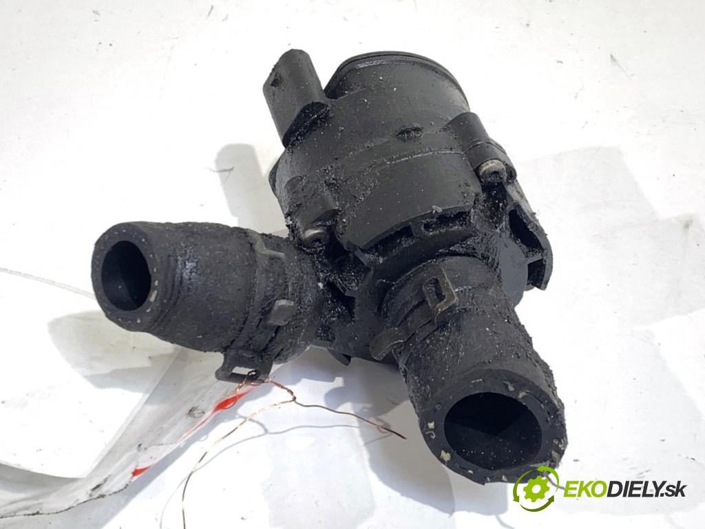 SKODA RAPID liftback 2017 85 kW 1.6 TDI 1598 DALŠÍ: pumpa vody 5G0965567 (Vodní pumpa)