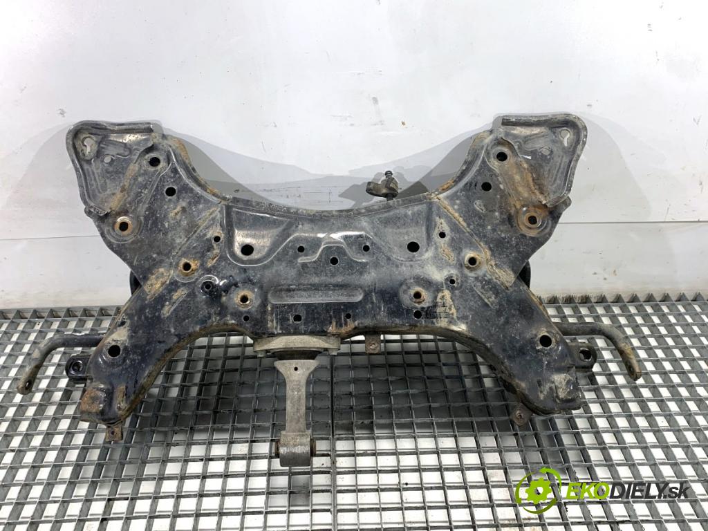 KIA CEED Kombi 2018 66 kW 1.4 CRDi 90 1396 Výstuha pod Motor 62401-A6800 (Výstuha predná)