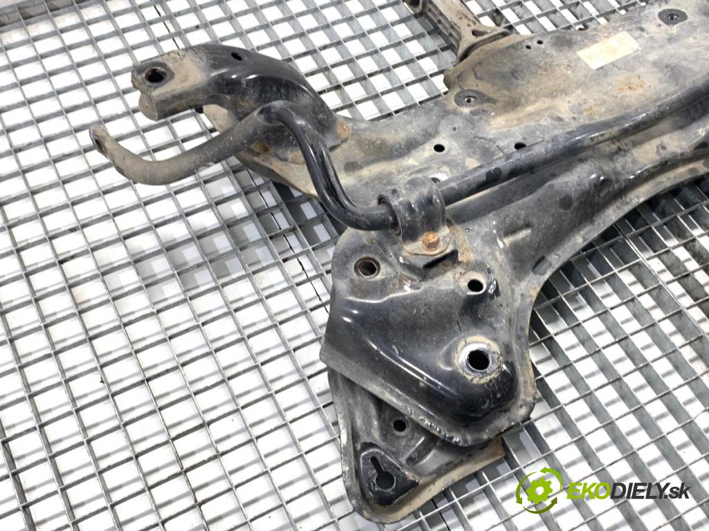 KIA CEED Kombi 2018 66 kW 1.4 CRDi 90 1396 Výstuha pod Motor 62401-A6800 (Výstuha predná)