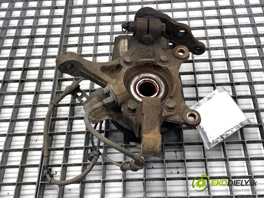 KIA CEED Kombi 2018 66 kW 1.4 CRDi 90 1396 náboj pravý přední část