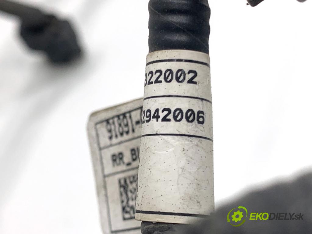 KIA CEED Kombi 2018 66 kW 1.4 CRDi 90 1396 Káblovačka PDC zad 91891-A2320