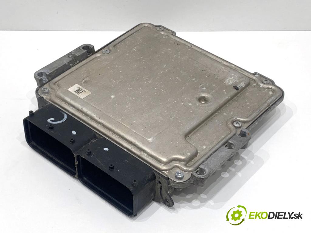 KIA CEED Kombi 2018 66 kW 1.4 CRDi 90 1396 řídící jednotka motora 39140-2A800 (Řídicí jednotka)