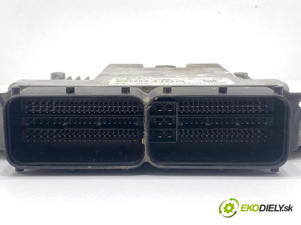 KIA CEED Kombi 2018 66 kW 1.4 CRDi 90 1396 řídící jednotka motora 39140-2A800 (Řídicí jednotka)