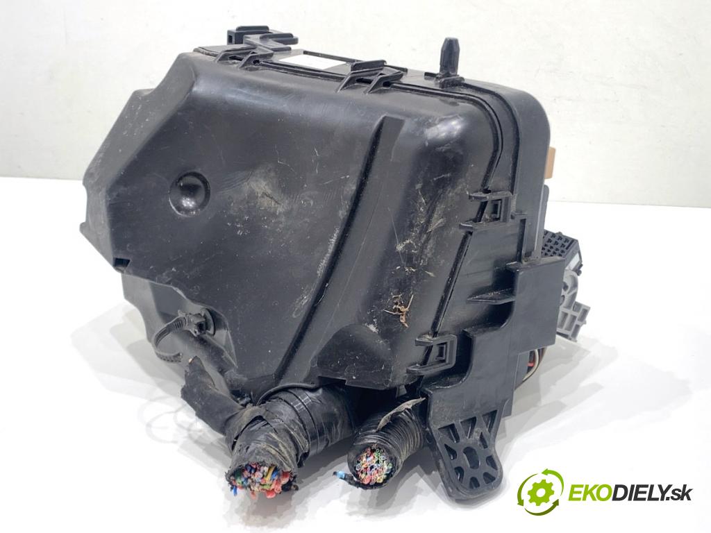 KIA CEED Kombi 2018 66 kW 1.4 CRDi 90 1396 skříňka poistková 91950-3X510 (Pojistková skříňka)