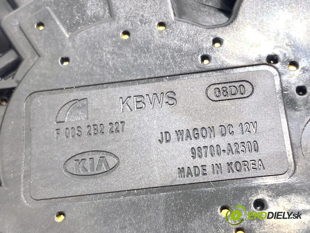 KIA CEED Kombi 2018 66 kW 1.4 CRDi 90 1396 Motor stieračov zad 98700-A2500