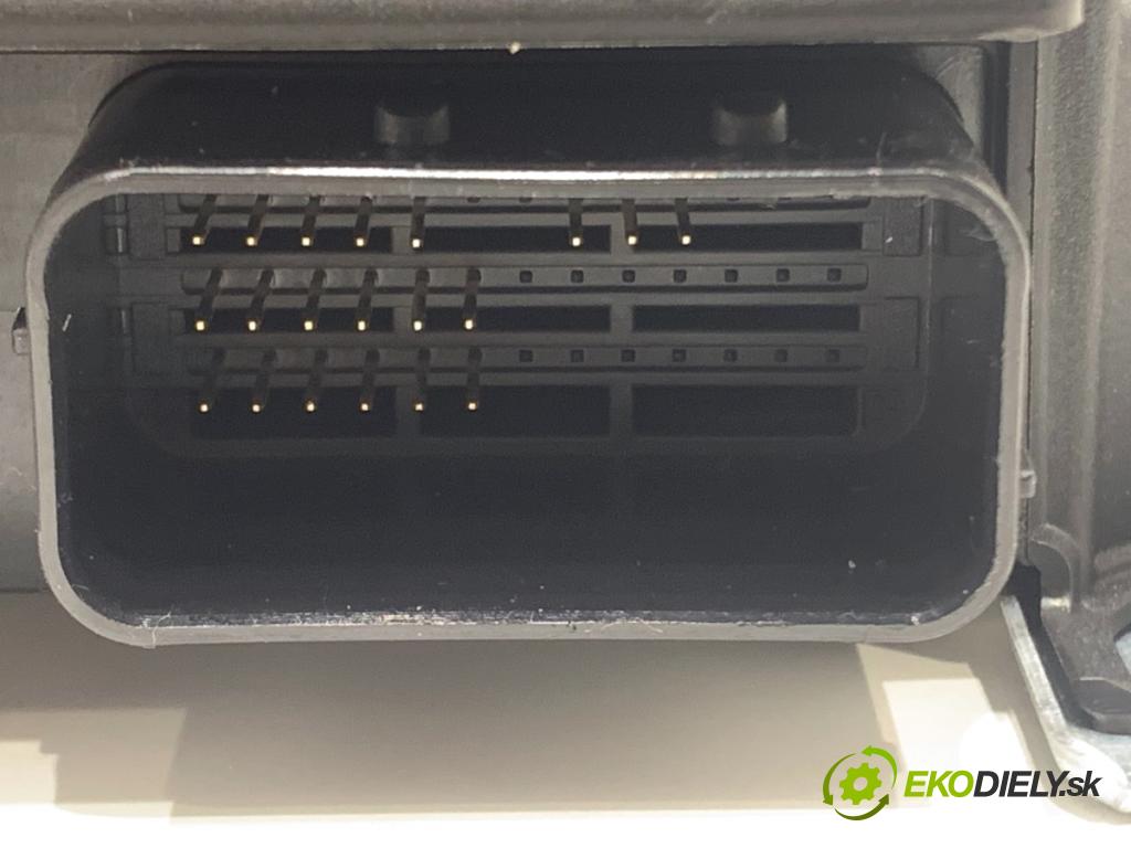 KIA CEED Kombi 2018 66 kW 1.4 CRDi 90 1396 senzor airbag 95910-A2750 (Snímač)