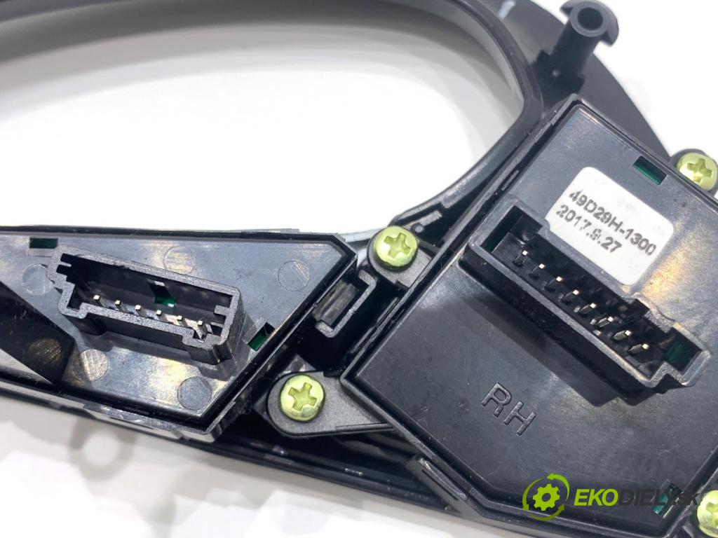 KIA CEED Kombi 2018 66 kW 1.4 CRDi 90 1396 SPÍNAČE: volantu 96710-A2200WK