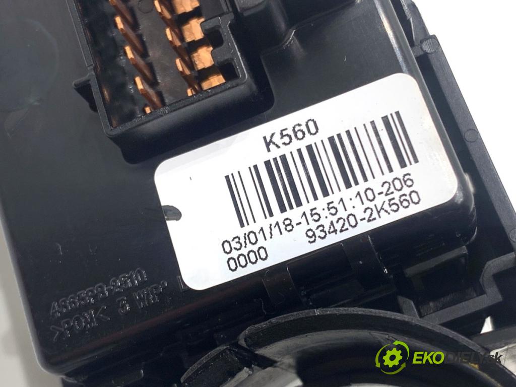 KIA CEED Kombi 2018 66 kW 1.4 CRDi 90 1396 Prepínač kombinovaný 93410-A2631 93420-2K560 (Prepínacie páčky pod volantom)