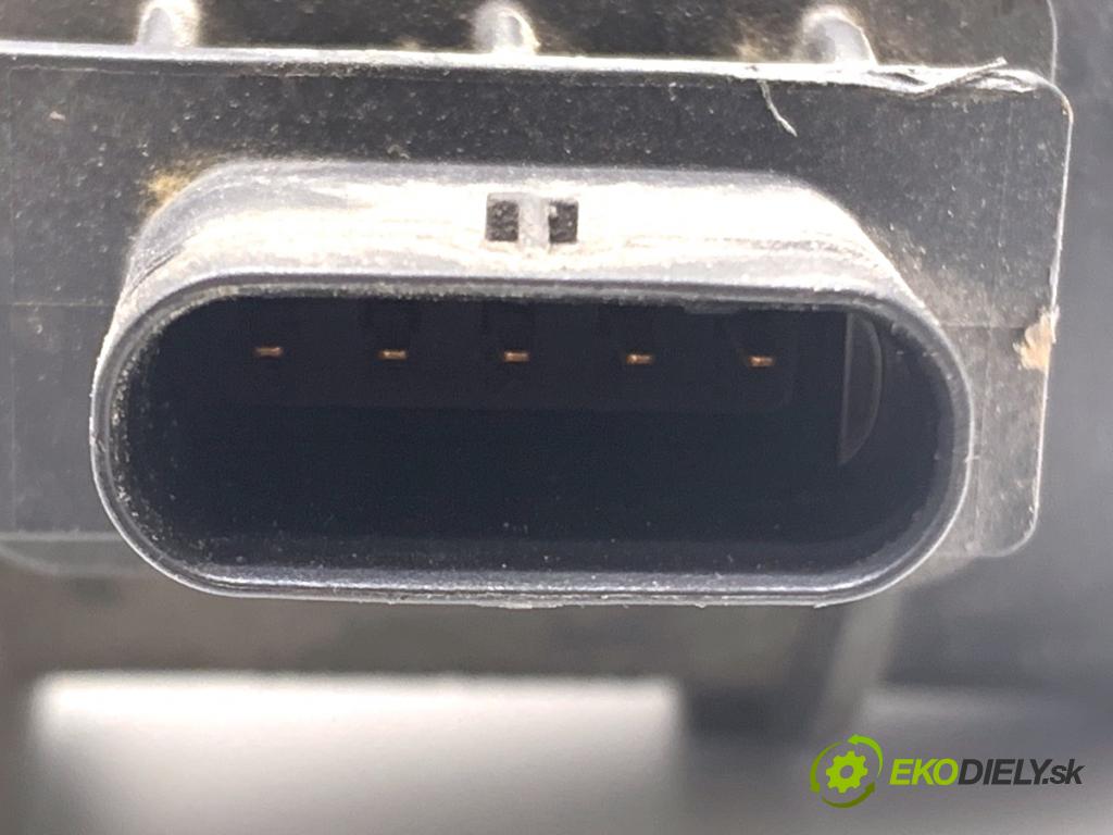 KIA CEED Kombi 2018 66 kW 1.4 CRDi 90 1396 váha vzduchu 28164-2A500 (Snímač hmotnosti vzduchu)