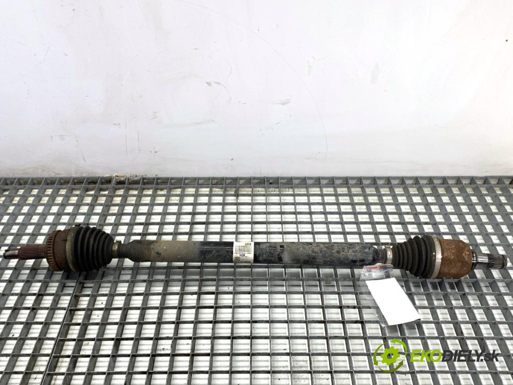 KIA CEED Kombi 2018 66 kW 1.4 CRDi 90 1396 Poloos pravy predný 49501A6600