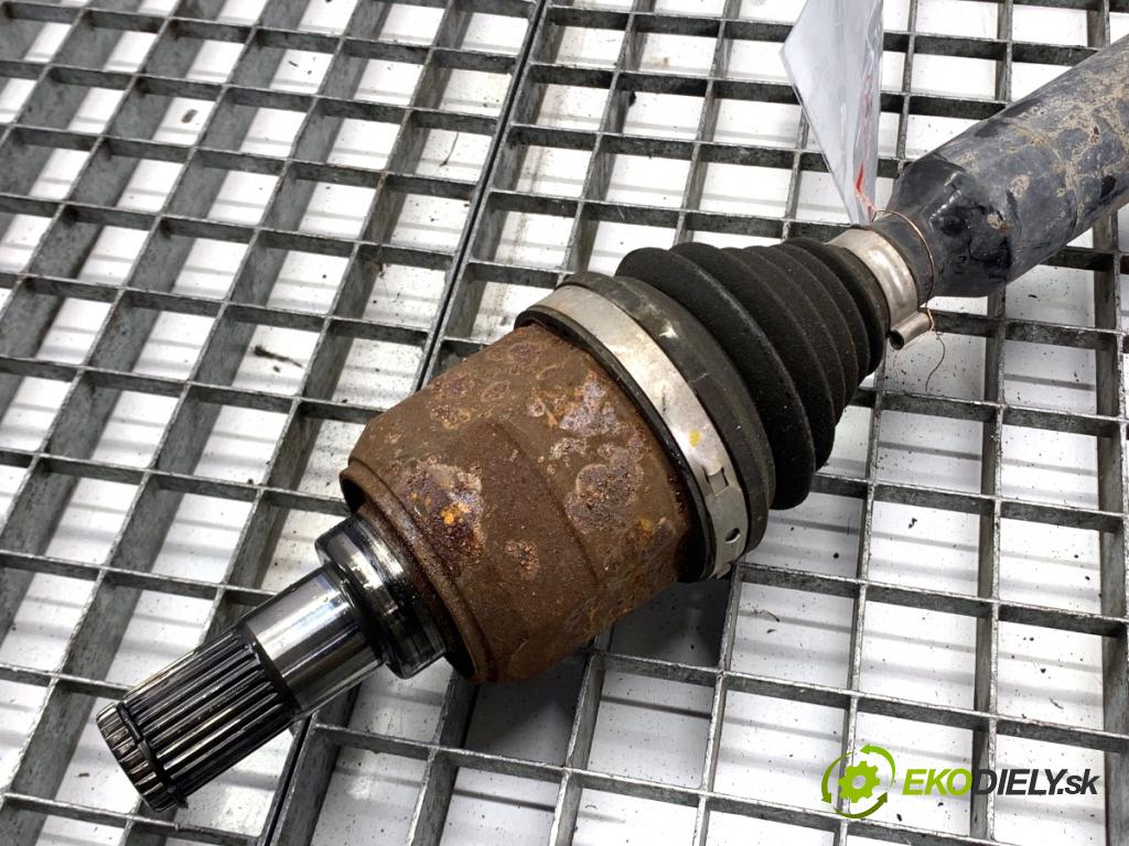 KIA CEED Kombi 2018 66 kW 1.4 CRDi 90 1396 Poloos pravy predný 49501A6600