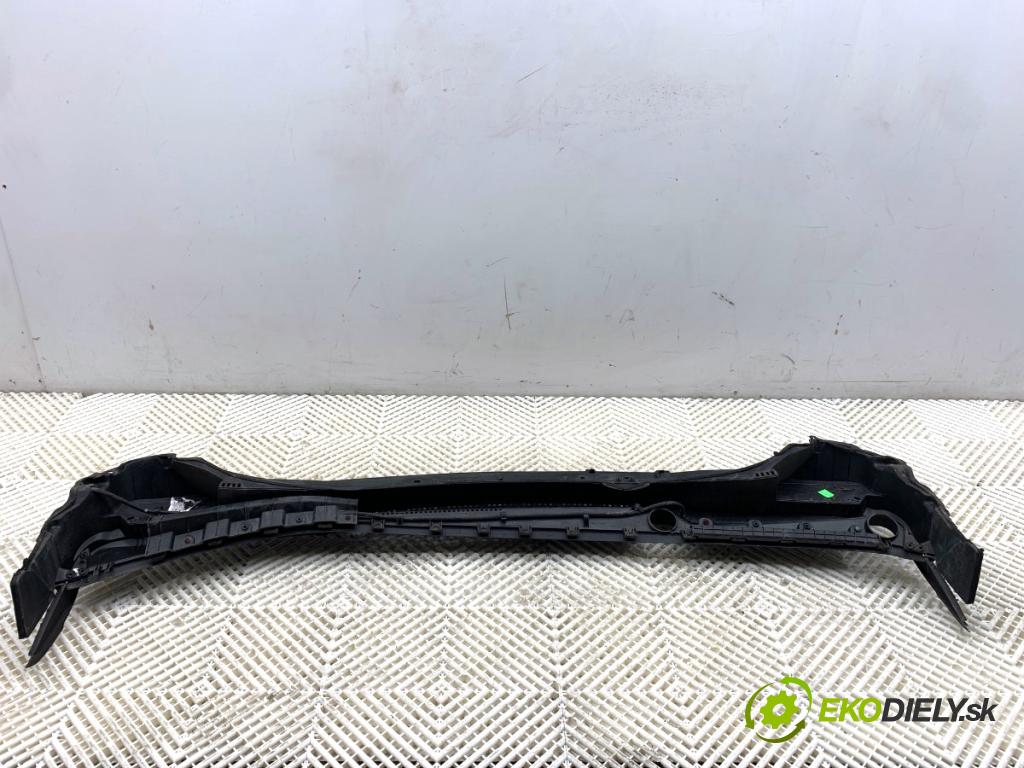 KIA CEED Kombi 2018 66 kW 1.4 CRDi 90 1396 torpédo plast pod čelní okno 86151-A2000 (Plast pod čelním sklem)