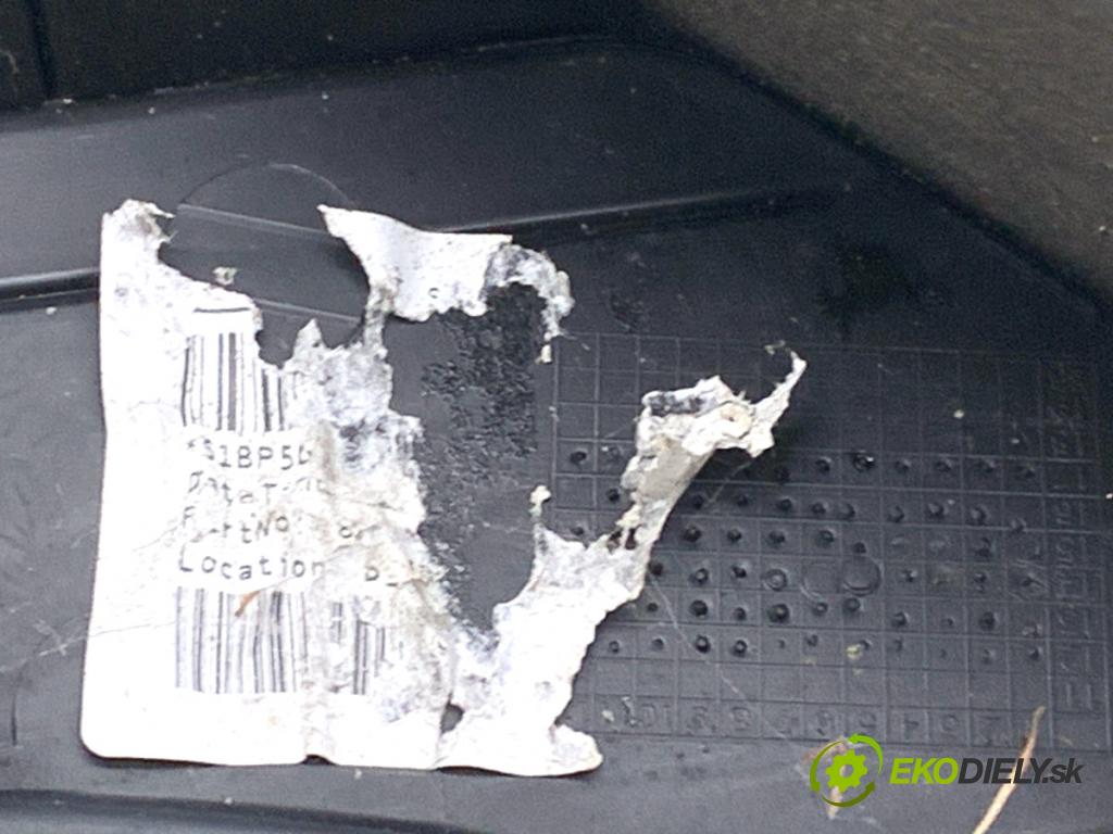 KIA CEED Kombi 2018 66 kW 1.4 CRDi 90 1396 torpédo plast pod čelní okno 86151-A2000 (Plast pod čelním sklem)