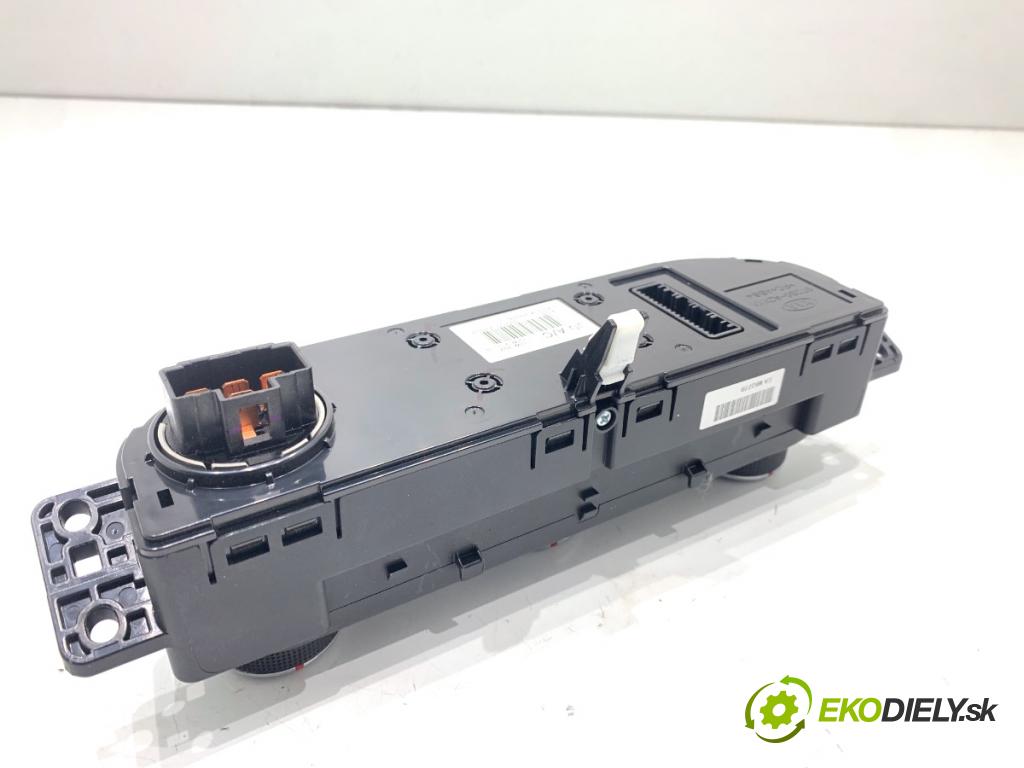 KIA CEED Kombi 2018 66 kW 1.4 CRDi 90 1396 Panel ovládania kúrenia 97250-A2003 (Prepínacie páčky pod volantom)