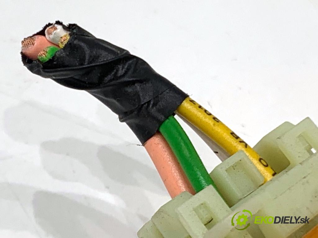 KIA CEED Kombi 2018 66 kW 1.4 CRDi 90 1396 Odpor, rezistor kúrenia vzduchu  (Odpor (rezistor) kúrenia)