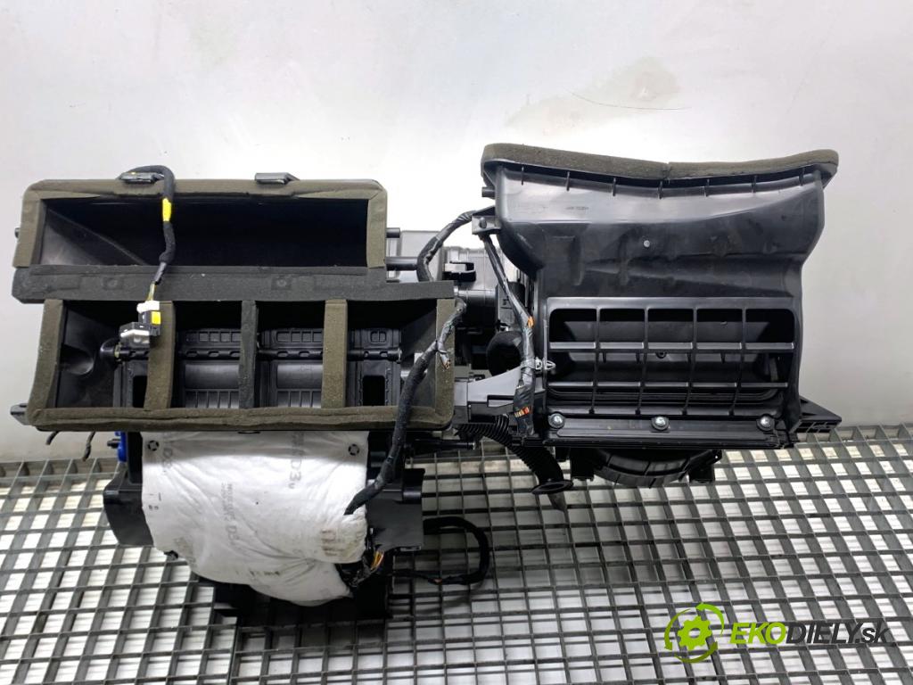 KIA CEED Kombi 2018 66 kW 1.4 CRDi 90 1396 Výhrevné teleso, radiátor kúrenia KOMBAJN 97200-A2081