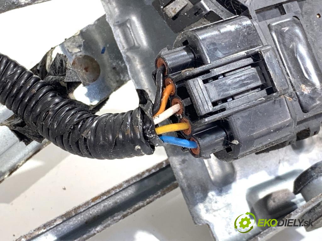 KIA CEED Kombi 2018 66 kW 1.4 CRDi 90 1396 Mechanizmus stieračov predný  (Motorček stieračov predný)