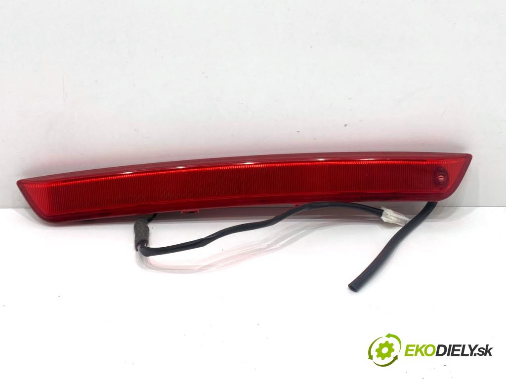 KIA CEED Kombi 2018 66 kW 1.4 CRDi 90 1396 Svetlo brzdových svetiel 92700-A23