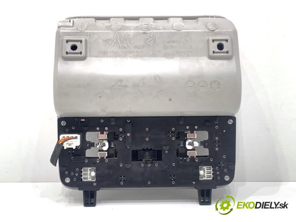 KIA CEED Kombi 2018 66 kW 1.4 CRDi 90 1396 Svetlo stropné 92800-A50XX