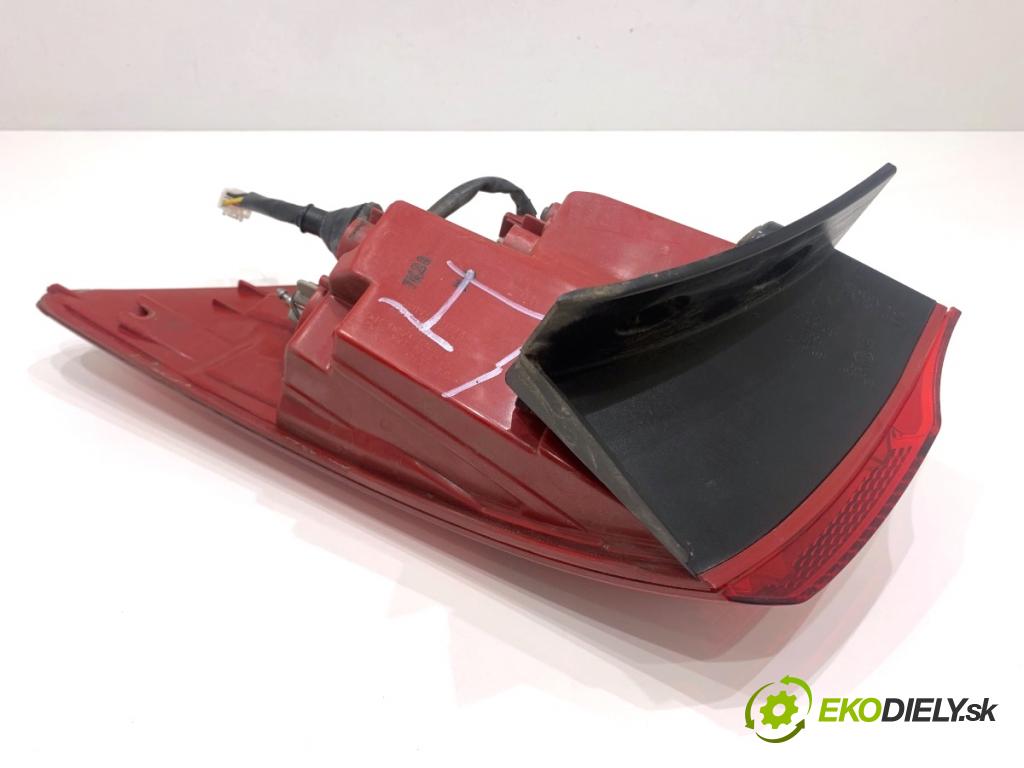 KIA CEED Kombi 2018 66 kW 1.4 CRDi 90 1396 světlo levý zadní část 92401-A23