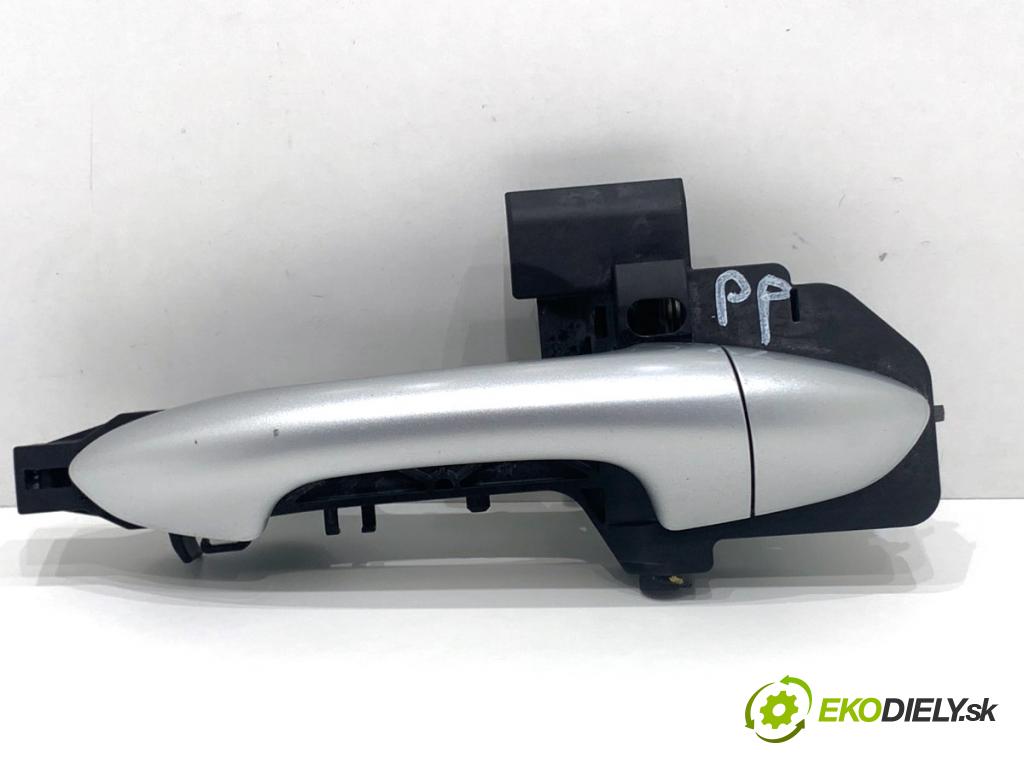 KIA CEED Kombi 2018 66 kW 1.4 CRDi 90 1396 Kľučka vonkajšia pravy predný 